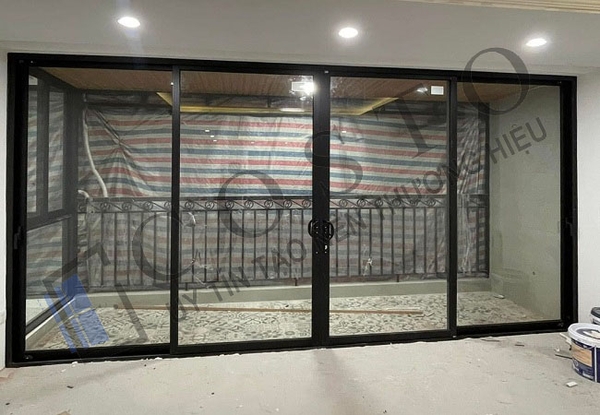 Mẫu cửa nhôm kính 4 cánh đẹp 2025