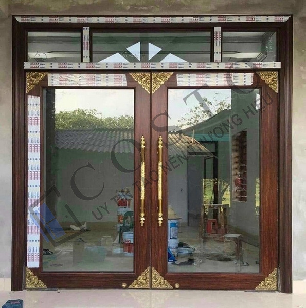 Mẫu cửa nhôm thủy lực đẹp