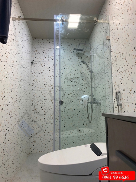 mẫu vách kính tắm đẹp