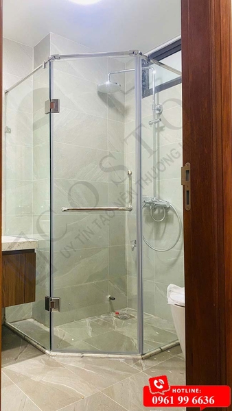 vách ngăn kính phòng tắm cao cấp