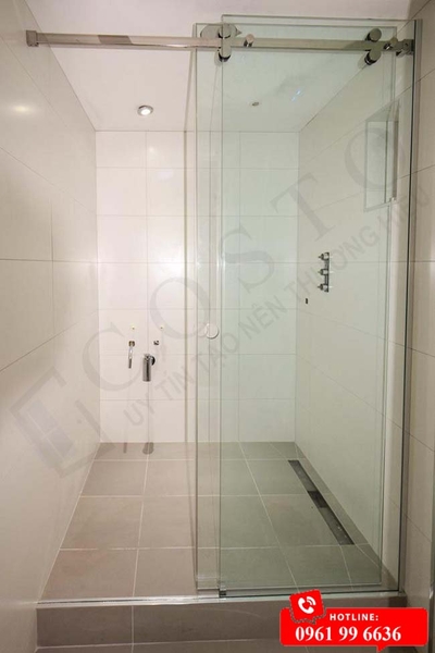 vách ngăn kính phòng tắm cửa lùa