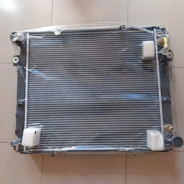 Két Nước Xe Nâng TCM FD50T8 Động Cơ Isuzu 6BG1 - Hàng Chất Lượng Cao