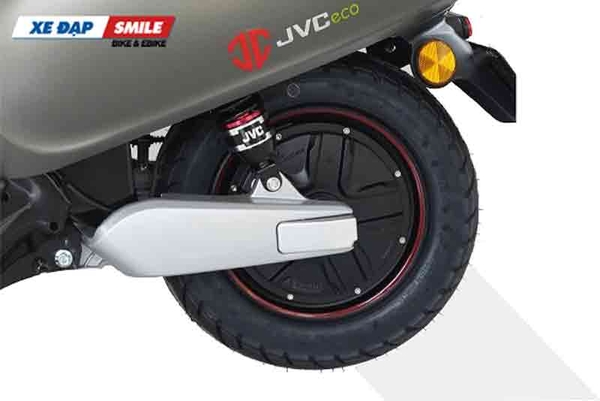 tay phanh củ dầu sau trên xe máy điện jvc v2 pro