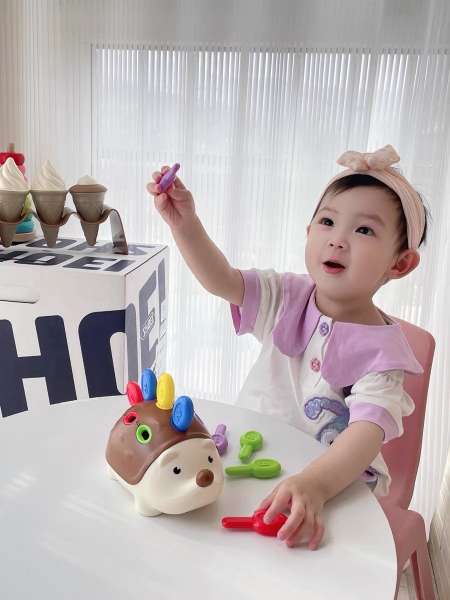 Đồ chơi lắp ghép thanh rút toán học màu sắc chú nhím giáo dục sớm giúp bé phát triển trí óc thông mi - ảnh 1