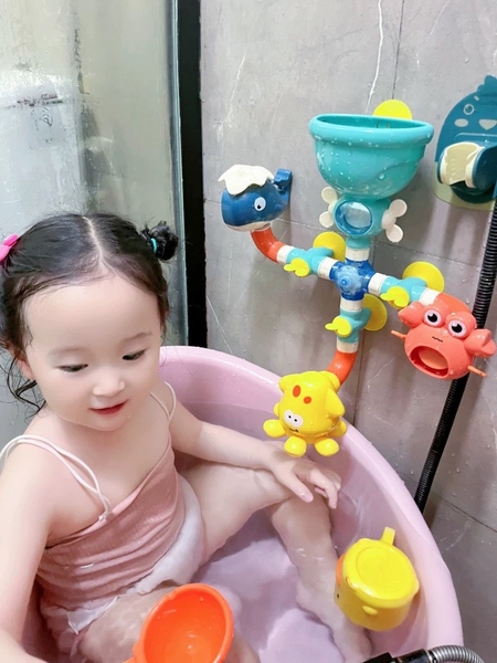 Đồ chơi nhà tắm đa năng bộ 4 ống trượt nước hình cá voi, khủng long, bạch tuộc cho bé vừa tắm vừa ch - ảnh 1