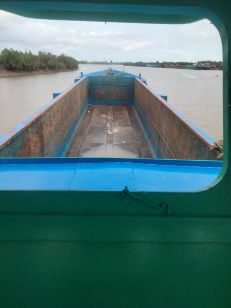 Ms17 Chủ gửi bán xà lan 600 tấn
