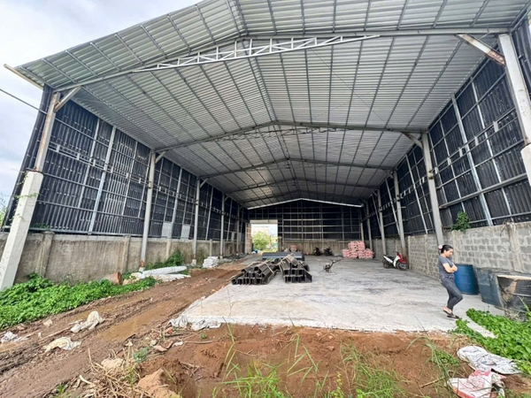 🌼Bán Nhà Kho xưởng  + Giá : 3.600.000.000 + Diện tích 2.540 mv