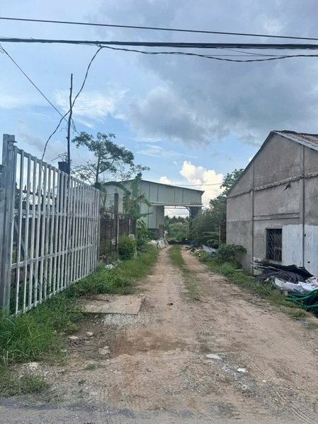 🌼Bán Nhà Kho xưởng  + Giá : 3.600.000.000 + Diện tích 2.540 mv