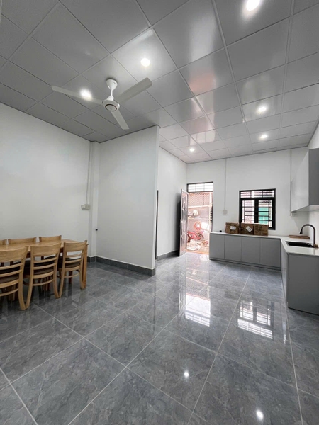 🏠 BÁN NHÀ ĐẸP MẶT TIỀN LÊ VĂN LƯƠNG – KDC XẺO TRÔM 4 (TẶNG FULL NỘI THẤT)