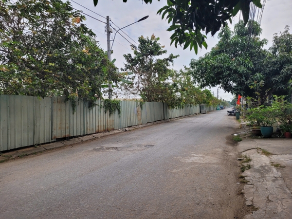 BÁN NHÀ 1 TRỆT 1 LẦU MẶT TIỀN PHẠM VĂN ĐỒNG – KDC XẺO TRÔM (CÓ SÂN THƯỢNG)