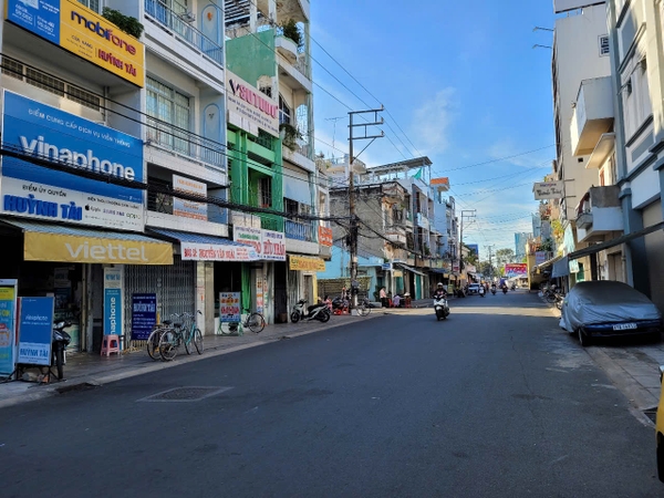 🏠 Bán Nhà 1 Trệt 1 Lầu Mặt Tiền Phan Thành Long, Mỹ Long - Vị Trí Trung Tâm!