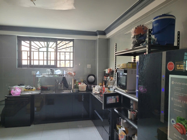 🏢 BÁN NHÀ 5 TẦNG MẶT TIỀN BẠCH ĐẰNG – NGAY TRUNG TÂM MỸ LONG