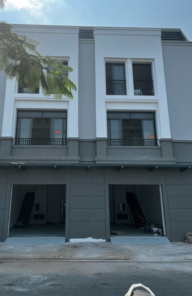 BÁN CẶP NHÀ HOÀN THIỆN VIEW RẠCH TẦM BÓT – KĐT TÂY SÔNG HẬU GD2