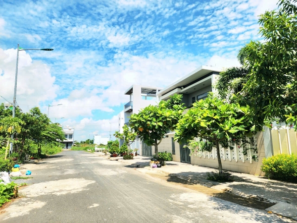 BÁN NỀN ĐẤT ĐẸP KẾ BÊN CÔNG VIÊN NỘI KHU – KHU ĐÔ THỊ GOLDEN CITY (MỸ HÒA)