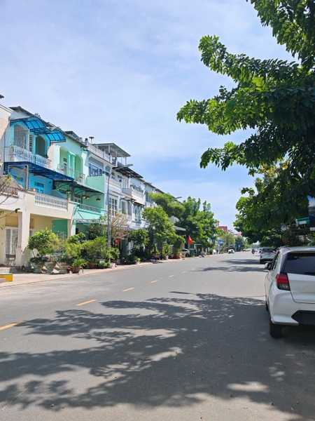 🏠 BÁN NHÀ THÔ 1 TRỆT 2 LẦU MẶT TIỀN ĐƯỜNG SỐ 10 TÂY SÔNG HẬU – DIỆN TÍCH LỚN