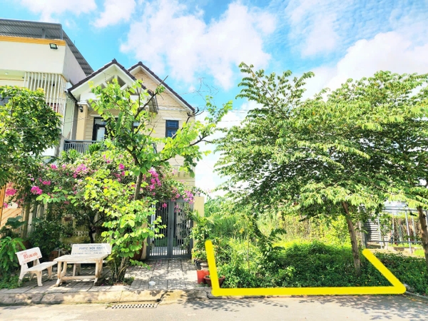 BÁN NỀN ĐẤT ĐẸP KẾ BÊN CÔNG VIÊN NỘI KHU – KHU ĐÔ THỊ GOLDEN CITY (MỸ HÒA)