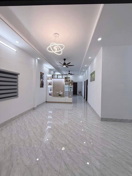 🏠 BÁN NHÀ TRỆT ĐẸP MẶT TIỀN RẠCH TẦM BÓT – NGANG 7.4M (VỊ TRÍ THOÁNG MÁT)