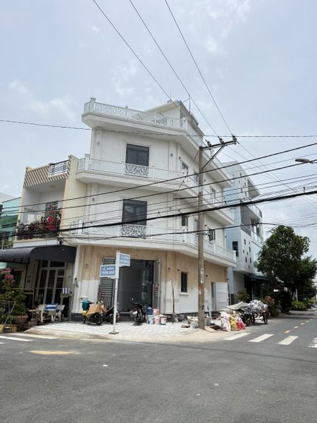 🏡 BÁN NHÀ GÓC TÂN CỔ ĐIỂN – KDC XẺO TRÔM – CÓ SÂN ĐẬU Ô TÔ
