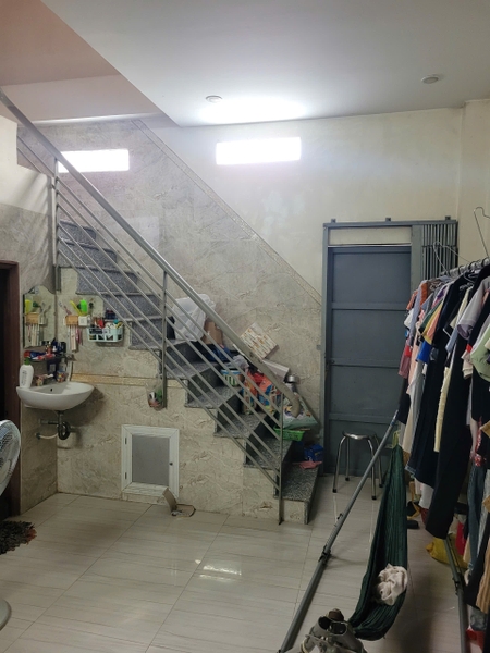 BÁN NHÀ 1 TRỆT 1 LẦU MẶT TIỀN PHẠM VĂN ĐỒNG – KDC XẺO TRÔM (CÓ SÂN THƯỢNG)