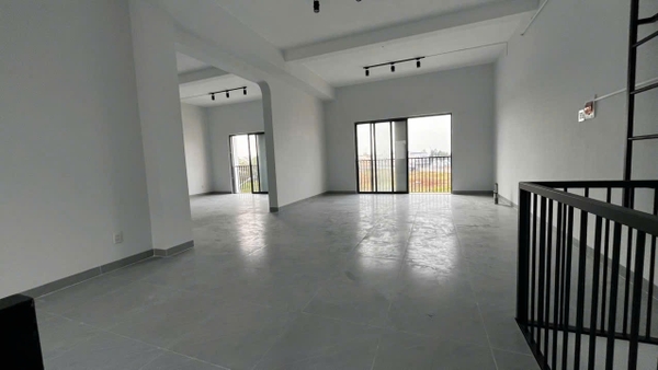 BÁN CẶP NHÀ HOÀN THIỆN VIEW RẠCH TẦM BÓT – KĐT TÂY SÔNG HẬU GD2