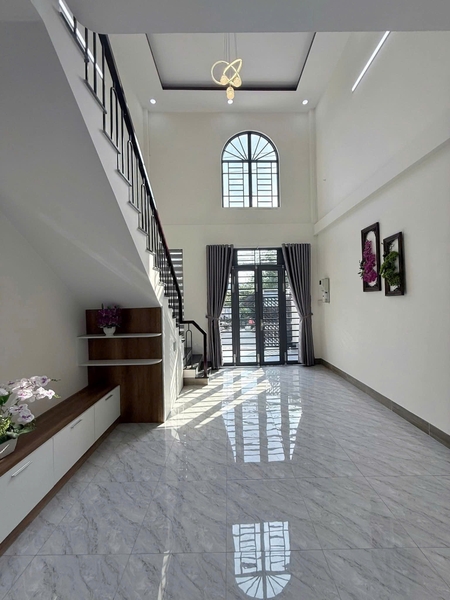 🏠 BÁN NHÀ 1 TRỆT 1 LỬNG HIỆN ĐẠI – VIEW RẠCH THOÁNG MÁT (GẦN CẦU ĐÔI, MỸ QUÝ)