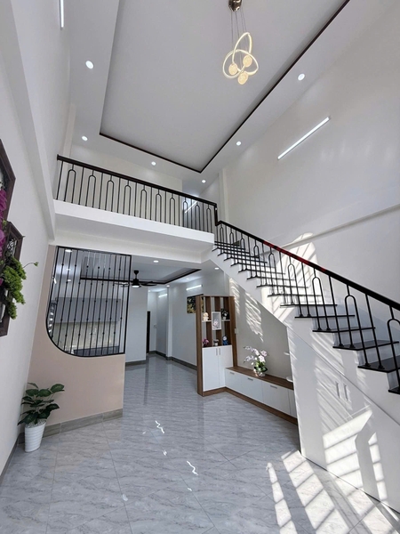 🏠 BÁN NHÀ 1 TRỆT 1 LỬNG HIỆN ĐẠI – VIEW RẠCH THOÁNG MÁT (GẦN CẦU ĐÔI, MỸ QUÝ)