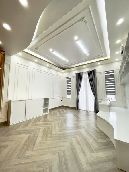 🏠 BÁN NHÀ THIẾT KẾ ĐẸP 1 TRỆT 2 LẦU MẶT TIỀN ĐƯỜNG SỐ 5 – KHU LÝ THÁI TỔ NỐI DÀI (MỸ PHƯỚC)