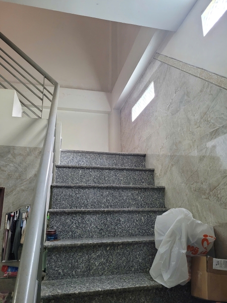 BÁN NHÀ 1 TRỆT 1 LẦU MẶT TIỀN PHẠM VĂN ĐỒNG – KDC XẺO TRÔM (CÓ SÂN THƯỢNG)