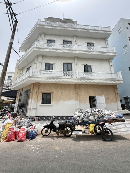 🏡 BÁN NHÀ GÓC TÂN CỔ ĐIỂN – KDC XẺO TRÔM – CÓ SÂN ĐẬU Ô TÔ