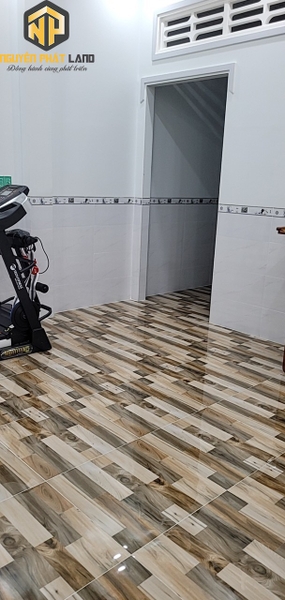 [NP39] Bán Nhà một trệt 1 lầu cặp rạch Thông Lưu