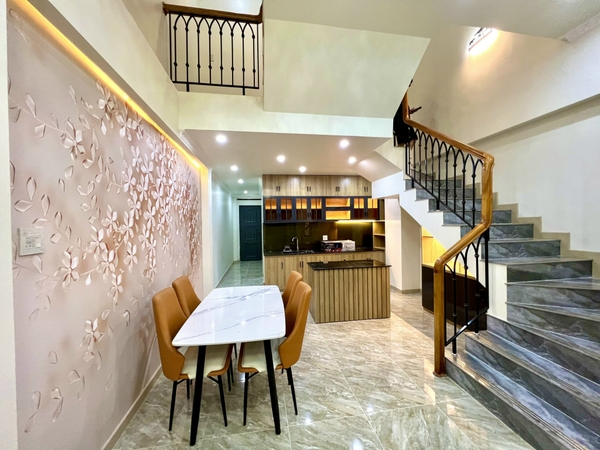 [NP55] Bán nhà -1 trệt 2 lầu - khu Tây đại học