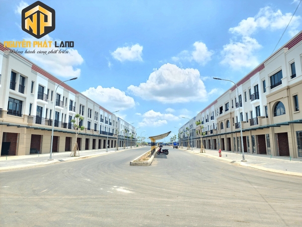 [CT19] Cho thuê 3 căn góc liền kề Tây Sông Hậu