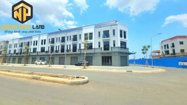 [CT19] Cho thuê 3 căn góc liền kề Tây Sông Hậu