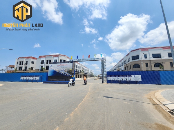 [CT19] Cho thuê 3 căn góc liền kề Tây Sông Hậu