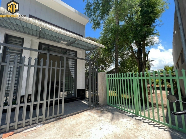 [NP92] Bán nhà cấp 4 đẹp mới xây dựng - P. Bình Đức