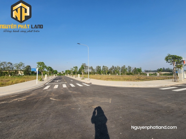 [NP98] Bán 2 nền góc - P. Bình Đức