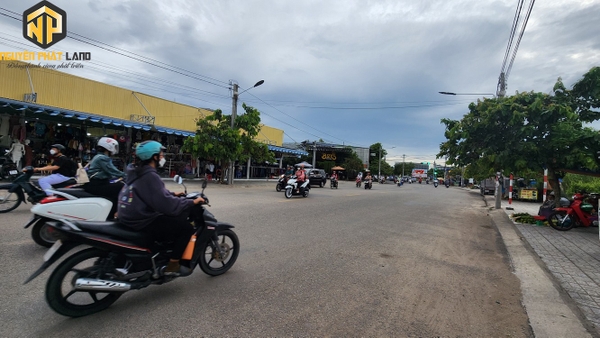 [CT32] Cho thuê cặp nền đẹp mặt tiền