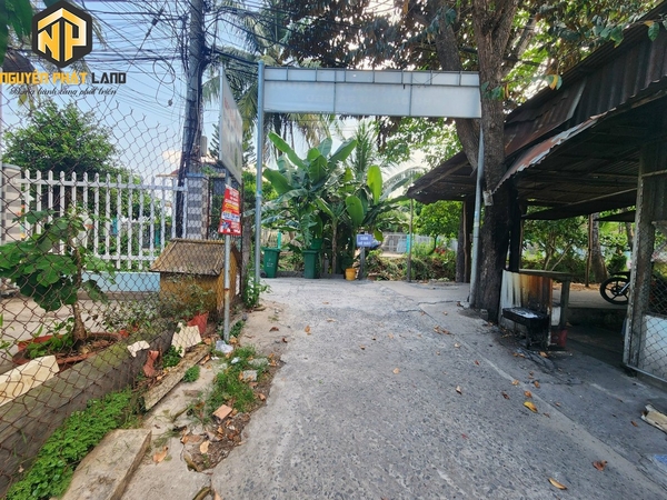 [NP120] BÁN NHÀ GÓC KHU DÂN CƯ BÀ NGỌ