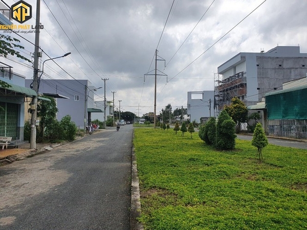 BÁN NỀN GIÁ RẺ  ĐƯỜNG SỐ 1 MẶT TIỀN CÔNG VIÊN - TÂY ĐẠI HỌC [ DB.ĐS1TĐH.1]