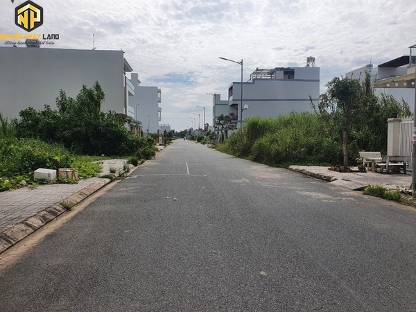 BÁN NỀN GOLDEN ĐẸP GIÁ CỰC TỐT LÔ F6 - GOLDEN CITY  [ DB.TN4GC.2]