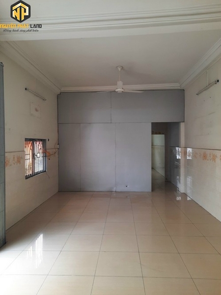 BÁN NHÀ 1 TRỆT 1 LẦU MT TRẦN HƯNG ĐẠO [B.THĐ.1]