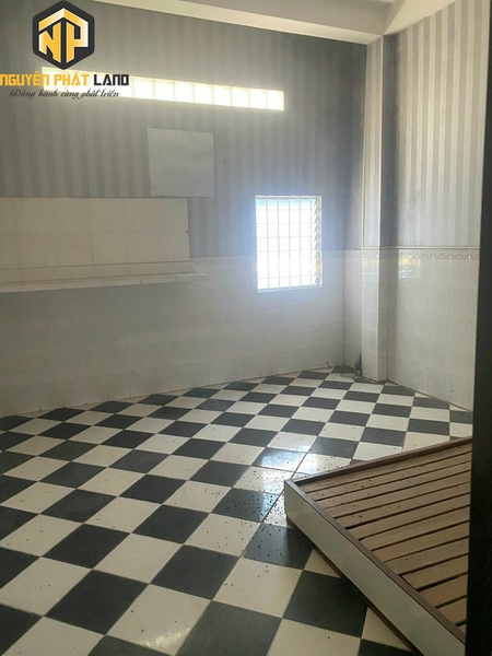 Cho thuê nhà - Đường Lương Văn Cù - Gần Nguyễn Trãi - P. Mỹ Long [T.LVC.2]