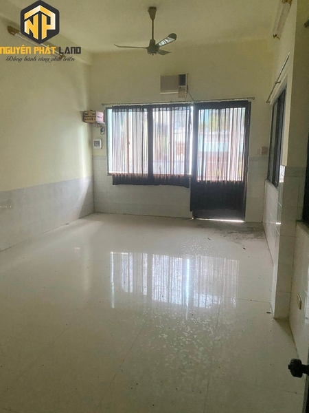 Cho thuê nhà - Đường Lương Văn Cù - Gần Nguyễn Trãi - P. Mỹ Long [T.LVC.2]