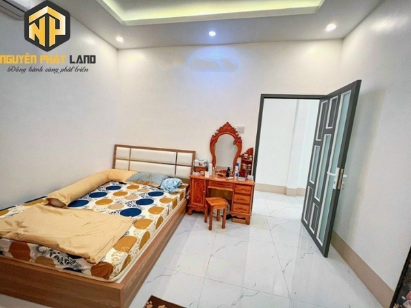 BÁN NHÀ MÁI THÁI - PHƯỜNG BÌNH ĐỨC [B.ĐCRCX.1]