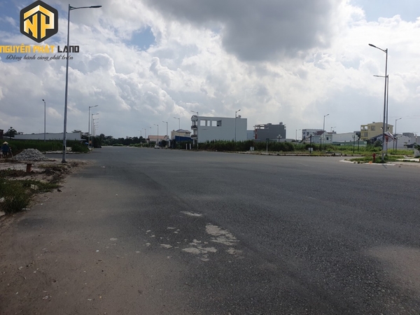 BÁN CẶP NỀN F1 SỐ 19,20 - Đ. NGYỄN THÁI HỌC GOLDEN [B.NTH.2]