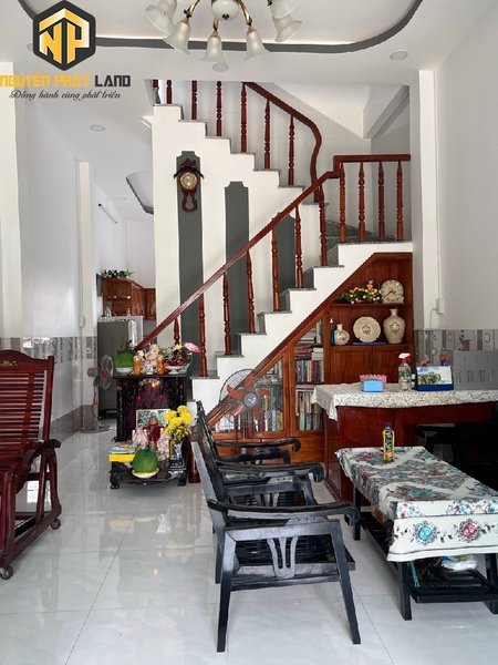 BÁN NHÀ KẾT CẤU 1 TRỆT 1 LẦU - ĐƯỜNG LƯƠNG NGỌC QUYẾN [B.LNQ.1]