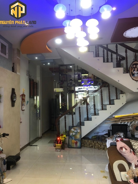 BÁN NHÀ ĐƯỜNG LÊ THỊ RIÊNG - KHU TÂY ĐẠI HỌC [B.LTR.1]