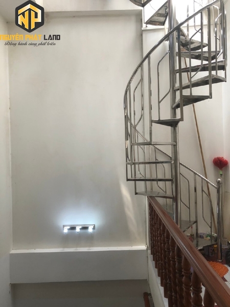 BÁN NHÀ ĐƯỜNG LÊ THỊ RIÊNG - KHU TÂY ĐẠI HỌC [B.LTR.1]