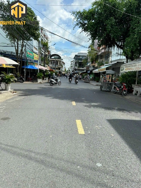 BÁN NỀN GÓC - KẾ CHỢ BÌNH KHÁNH [B.ĐBK.1]