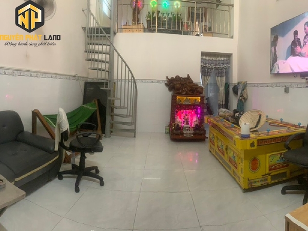 BÁN NHÀ CÓ KẾT CẤU 1 TRỆT 1 LỬNG - BÌNH KHÁNH [B.PBC.2]